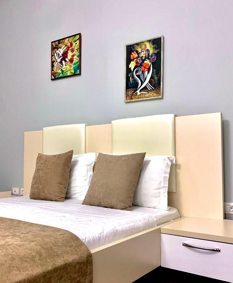 Diamond Hotel